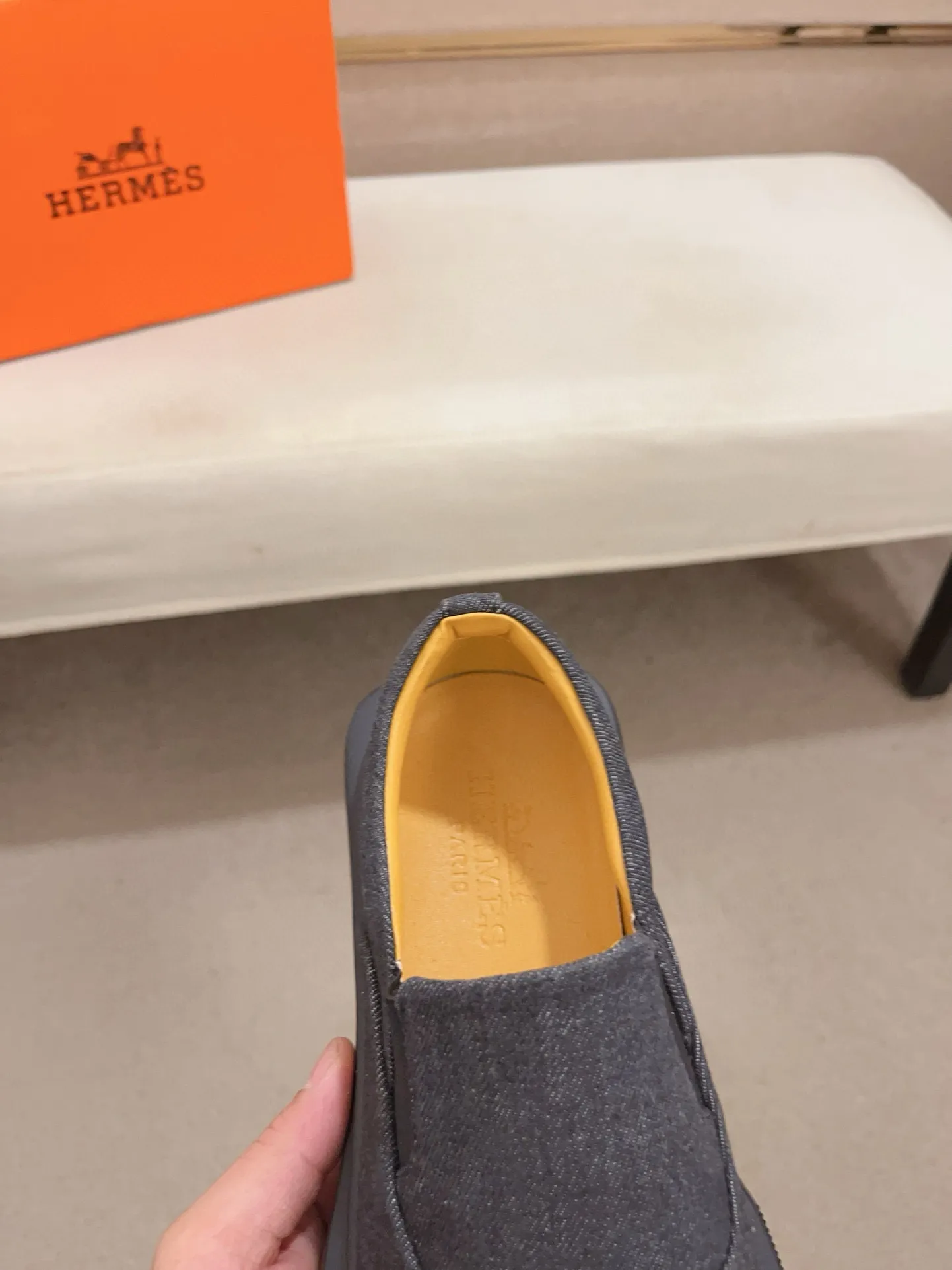 Men's clothing and shoes💰: 442💰《HERMES》【Classic original single version】Hermès; top 🔝purchase agent🔍🔍men's latest 🇺🇸 counter sales simultaneously, imported from Italy original ▲▲cowhide ▲▲ (high-end, nobility, class) ) Exquisite workmanship (Italian 🇮🇹 imported water-dyed 🐂 cowhide lining) sole: original sole provided by the original factory, ⚠️exclusive double-layer activity·TPR·rubber·combined molded outsole; super comfortable·wear-resistant·non-slip·environmental protection The real thing is more beautiful if you take the real thing (high quality, follow the order). You can enter and exit the counter at will * Number of yards: 38-44 (45 can be customized and cannot be returned or exchanged)